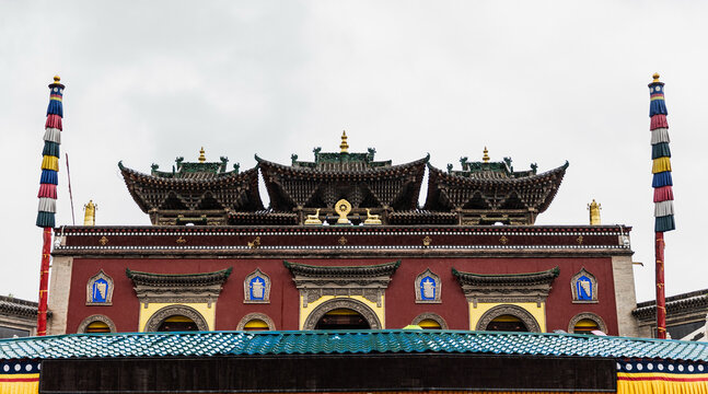 Tibetan Buddhist Temple in Xining, China - Tal Traditional Architecture