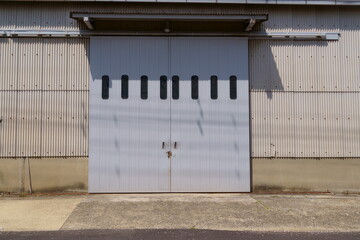 工場の大きい扉