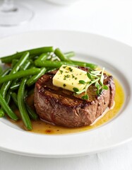 Steak mit Kr&auml;uterbutter & gr&uuml;nen Bohnen