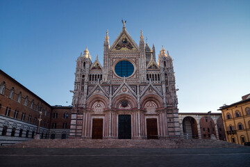 Obraz premium Morning view of Siena Cathedral (Duomo di Siena) in Italy