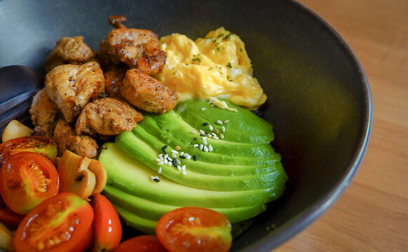 fried chicken with vegetables