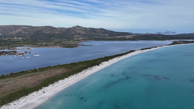 plage de San-Teodoro en Sardaigne, Italie