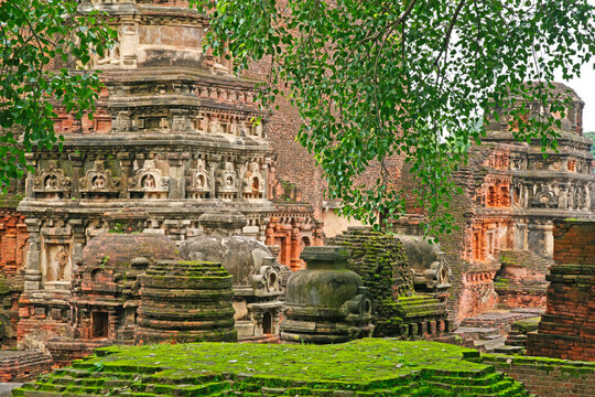 buddha statue in nalanda