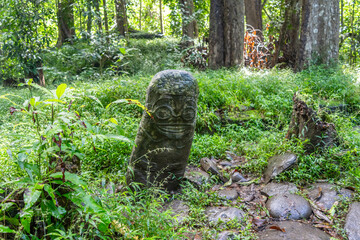 Obraz premium Smiling tiki of Punaei in Hiva Oa, Marquesas Islands, French Polynesia