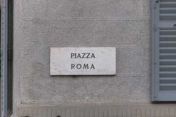 Stra&szlig;enschild piazza roma in Monza