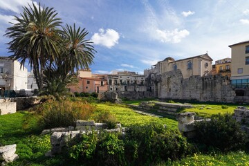 Fototapeta premium The Temple of Apollo is one of the most important ancient Greek monuments of Magna Graecia on Ortygia, in front of the Piazza Pancali in Syracuse, Sicily, Italy.
