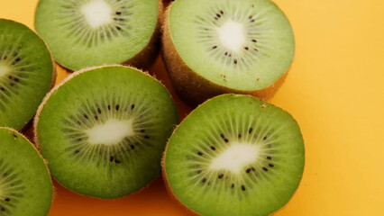 Fototapeta premium kiwi on a plate