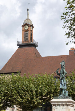Tour de l'horloge de l'ancien couvent de Jacobin&agrave; Poligny 