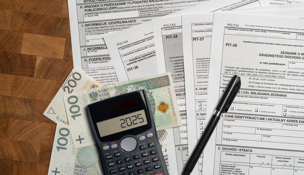 Annual tax settlement statement 2025 polish tax forms PIT-36 PIT-37 PIT-38 PIT-39 Poland