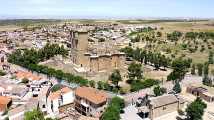 Obraz premium Aerial view of Guadamur Castle, Toledo, was built in 1470 by order of the Count of Fuensalida, to strengthen the protection of the area, many times besieged.