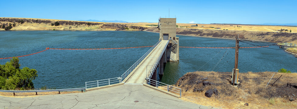 Panorama of the gatehouse and reservoir at the Black Butte Dam near Orland, California, USA