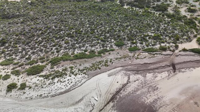 Eba Anchorage, South Australia Coastline &ndash; 4K aerial drone footage of coastal settlement, beach, residential houses, tidal flats and Spencer Gulf shoreline