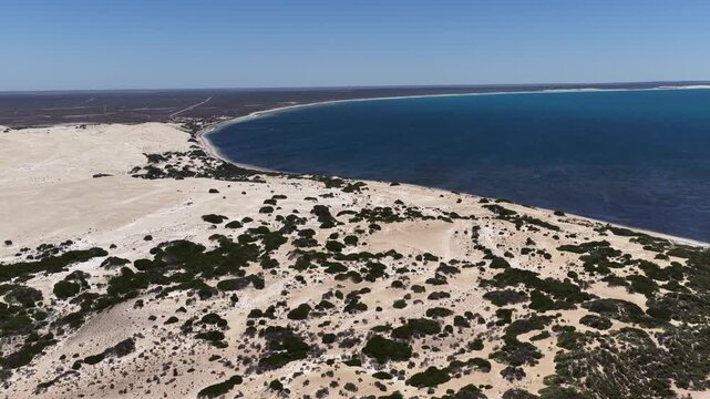 Fowlers Bay, South Australia &ndash; 4K aerial drone view of Great Australian Bight coastline, turquoise ocean, sand dunes, white sand beach and limestone cliffs