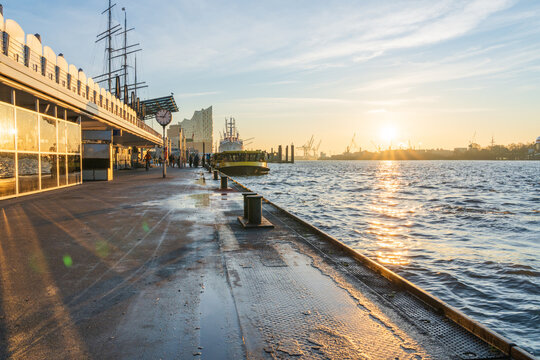Sunny view of Hamburg Landungsbr�cken harbor and Elbphilharmonie at Elbe waterfront