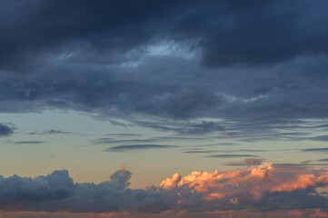 Fototapeta premium Colorful sunset at the sea, clouds