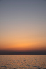 Obraz premium Colorful sunset at the sea. Soft sunset sky.