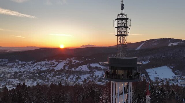 G&oacute;ra Parkowa Krynica-zdr&oacute;j, dron 4k