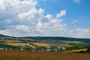 Blick auf den Luftkurort Oberwiesenthal