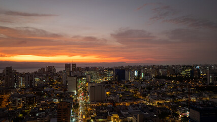 Atardecer en Lima Per&uacute;
