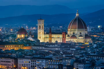 Fototapeta premium Florence Cathedral Skyline at Blue Hour, Tuscany, Italy