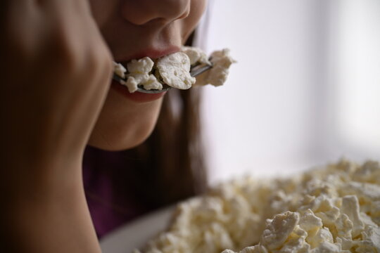 Cottage cheese. Cheese. Healthy food. Food for children. Breakfast. Cheese plate.