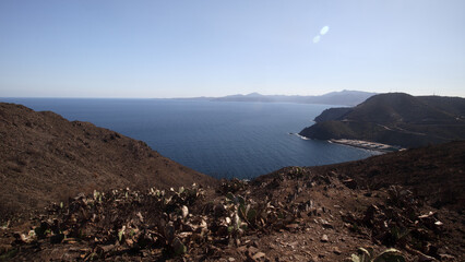 Baie de Colera vue du sentier p&eacute;destre du littoral