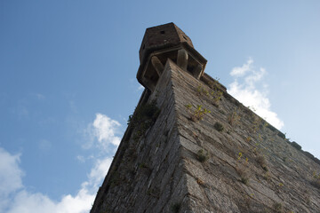 &eacute;chauguette en surplomb dans un coin du rempart