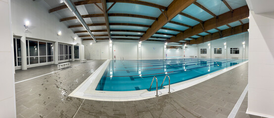 Piscina climatizada 2026, Heated swimming pool 2026, Beheiztes Schwimmbad 2026, 温水プール2026, Piscine chauff&eacute;e 2026, Piscina aquecida 2026, 2026年恒温游泳池