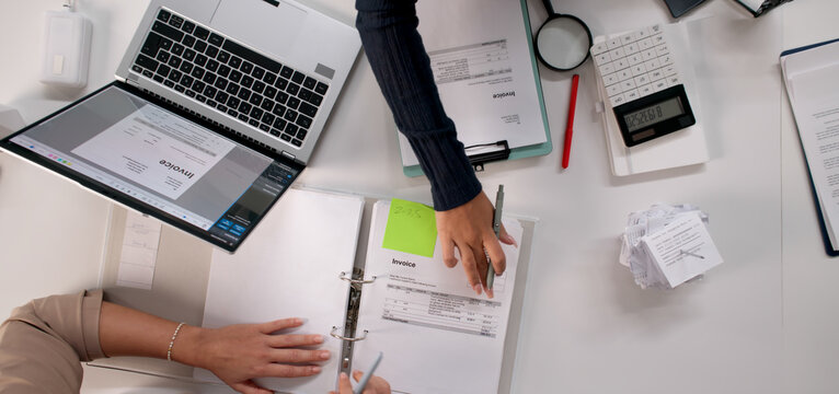 Top Accounting Services: Female Advisors Working On Compliance