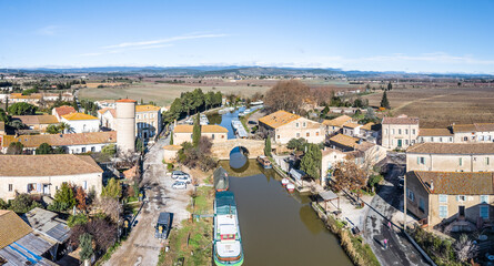 Panorama aérien du Somail dans l'Aude en occitanie. © William Carlier