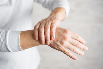 Fototapeta premium Carpal tunnel syndrome, wrist pain