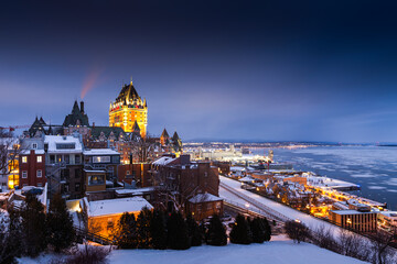 Obraz premium Frontenac Castle at night