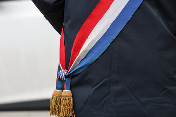 Une &eacute;charpe tricolores d'un d&eacute;put&eacute; fran&ccedil;ais .