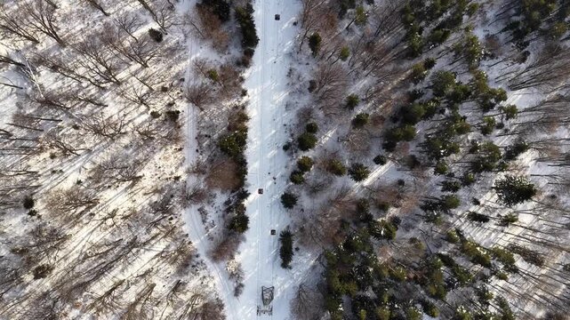 PKL Jaworzyna Krynicka Zimą dron 4K, stok narciarski, Beskid Sądecki, Polska