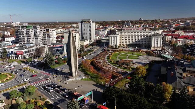 Rzesz&oacute;w Polska Jesień, dron 4K, Pomnik Czynu Rewolucyjnego