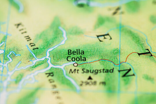 Detailed map close up highlighting Bella Coola and Mount Saugstad area.