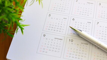 ビジネスイメージ　スケジュール管理　シフト調整