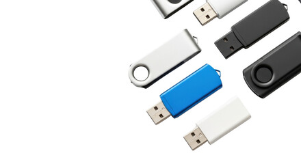 複数のUSBフラッシュドライブ、白背景に分離されたデータストレージデバイス