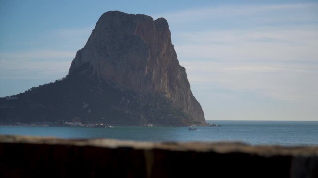 Scenic landscape with amazing Pe&ntilde;&oacute;n de Ifach on background, in Calpe, Alicante. Comunidad Valenciana (Spain)