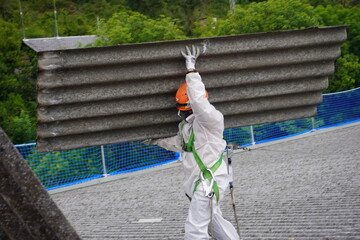 retirada de amianto en tejado © Ecology