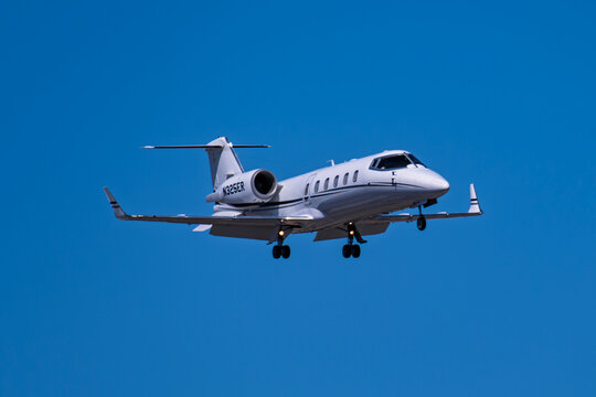 Dallas Love Field 3-7-2021 Dallas, TX USAPrivate Lear Jet 60 N325ER arrival into Dallas Love Field Airport