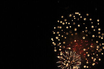 triple sparkle firework