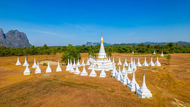  The white pagoda in Kayin State, Myaing Gyi Ngu, Myanmar (Burma) New country kawthoolei