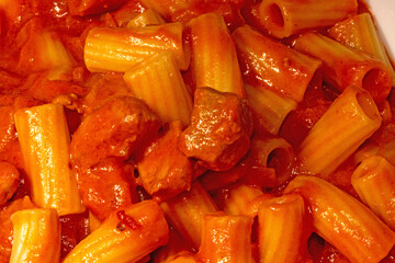 Gulasch mit Nudeln (Tortiglioni)