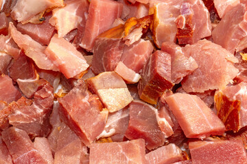Roher Schinken in W&uuml;rfel geschnitten