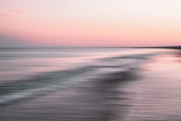 Keuken achterwand Lavendelkleur Pink-toned shoreline at dusk  © Hanna Tor