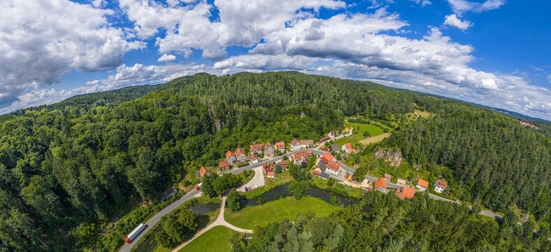 Das idyllische Pegnitztal rund um Lungsdorf im Kreis N&uuml;rnberger Land in Mittelfranken