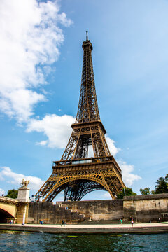 Effeil Tower in Pars