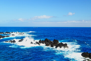 Madera wybrzeże Oceanu Atlantyckiego skaliste plaże