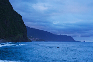 Madera wybrzeże Oceanu Atlantyckiego skaliste plaże